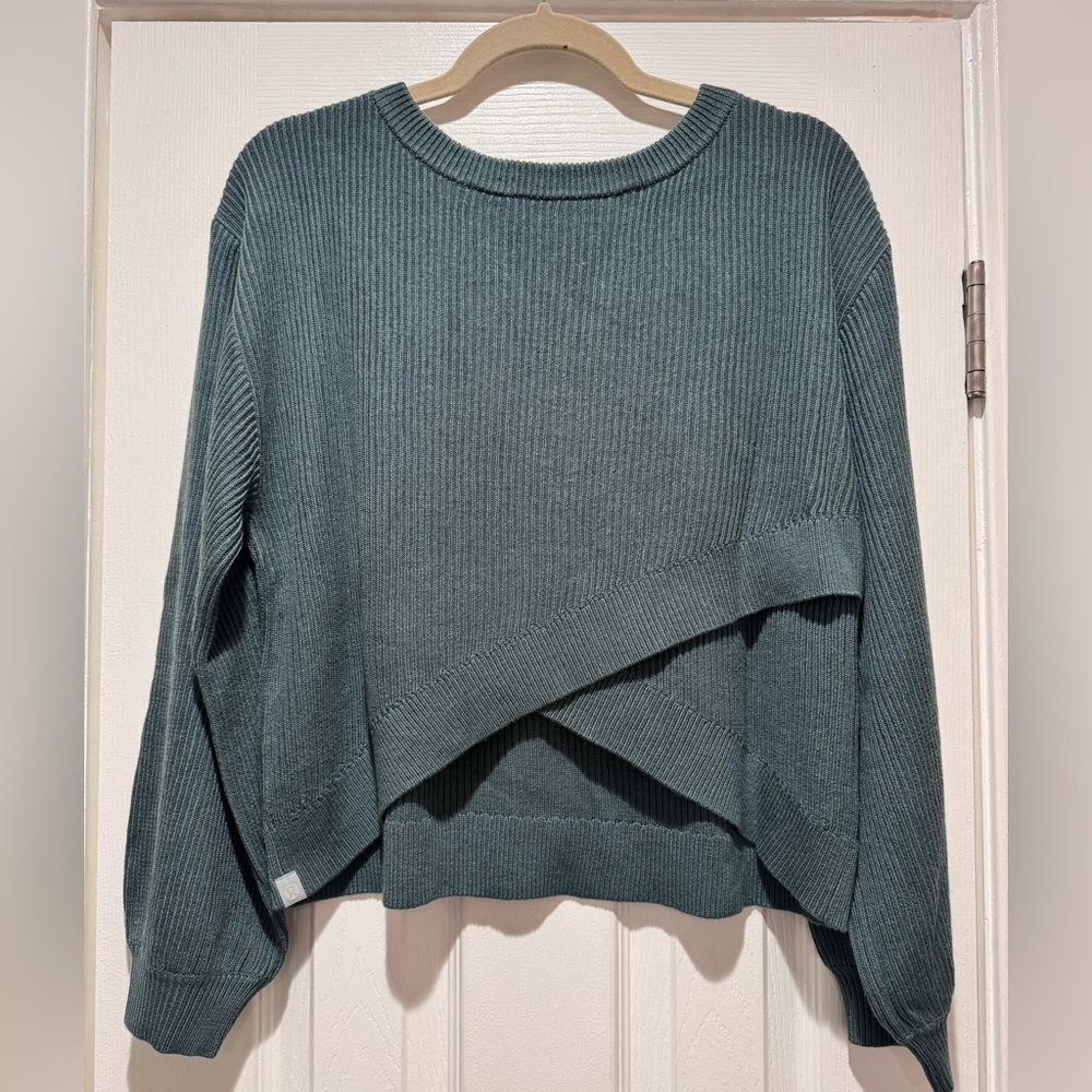 Lululemon Reversible Crossover Sweater - Green - size 8 Medium